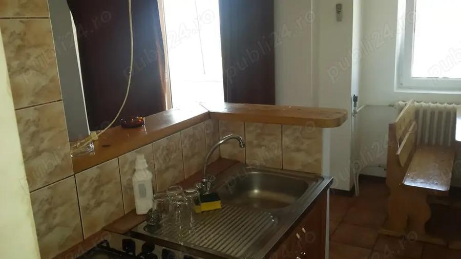 Apartament cu 2 camere decomandat în Delfinariu