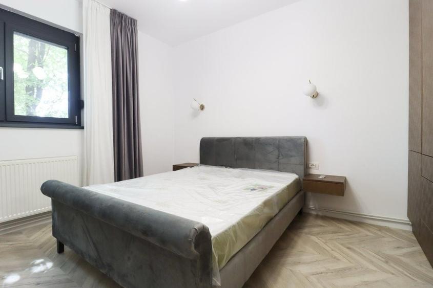 Apartament cu 2 camere decomandat în Barbu Văcărescu