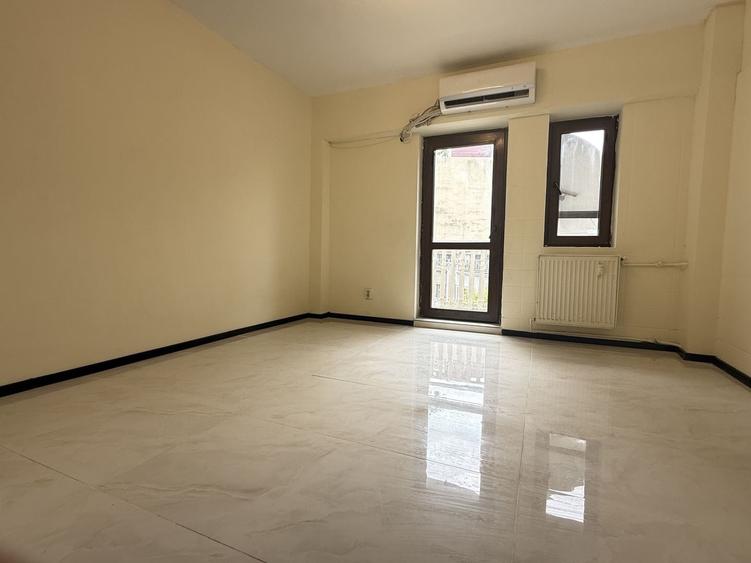 Vanzare apartament 4 camere Bld. Unirii - Fantani Bucuresti - 11