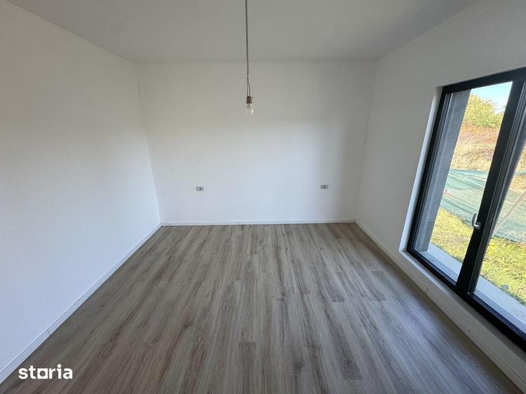 Casă cu 3 camere cu Teren 700 Mp în Bucium
