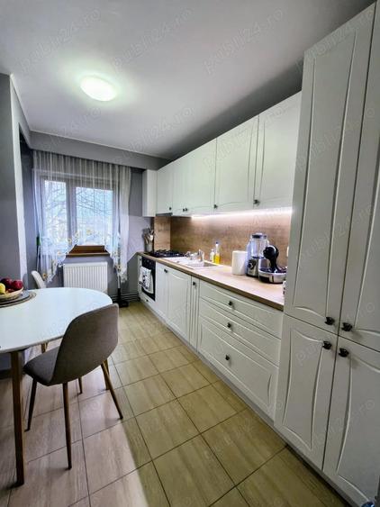 Apartament cu 3 camere decomandat în Micălaca