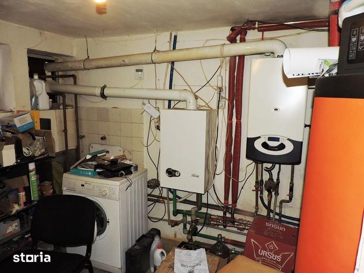 10 camere in vila , loc de parcare ,in zona strazii Observator - 12