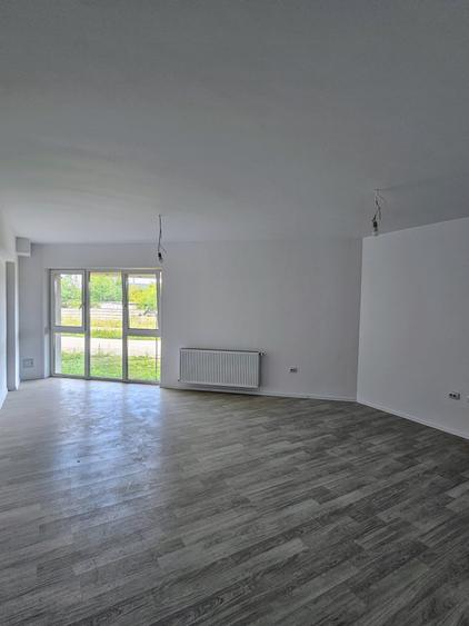Intabulat - Ap. cu 3 camere 88mp utili, gradina 19 mp, Str. Pictor Brana - 4