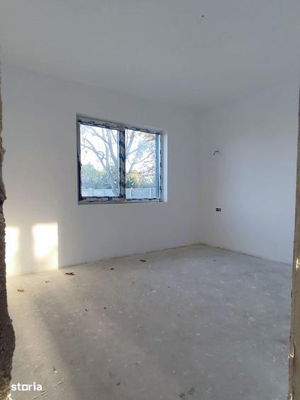 Casă cu 3 camere cu Teren 478 Mp în Tărtășești