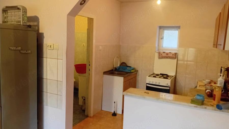 Casă cu 5 camere cu Teren 375 Mp în Central