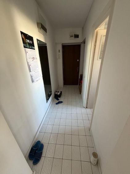 Apartament cu 3 camere semidecomandat, mobilat în Cotroceni