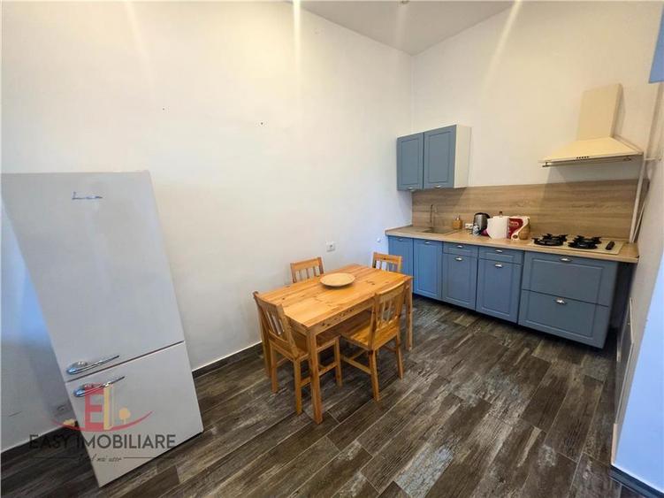 Apartament cu 2 camere decomandat în Ultracentral