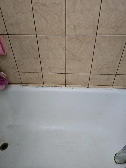 Garsonieră decomandată în Drăgășani