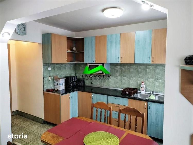 Apartament cu 3 camere semidecomandat în Mihai Viteazul