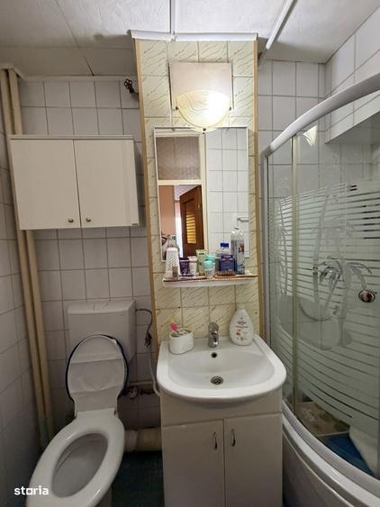 Apartament cu 4 camere în Rahova