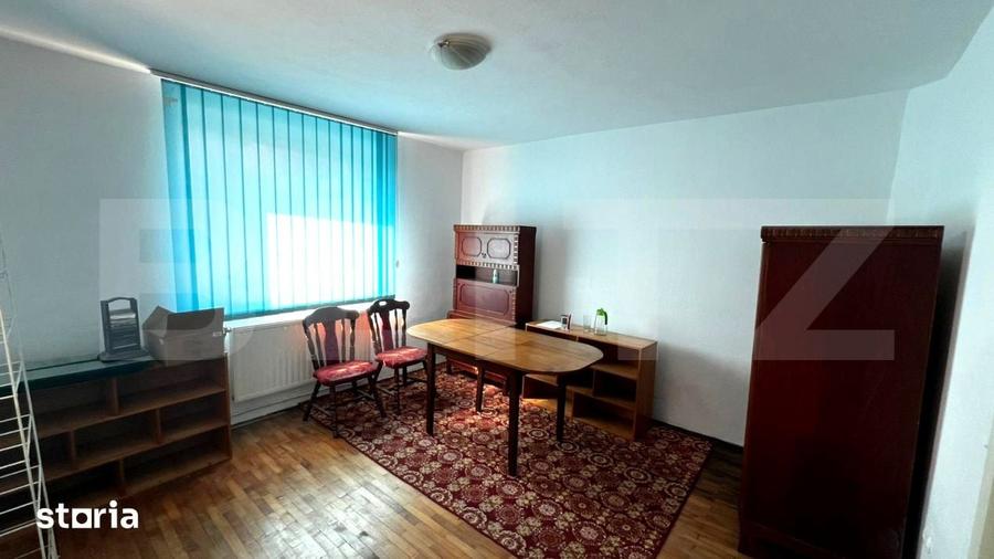 Casă cu 5 camere cu Teren 839 Mp în Central