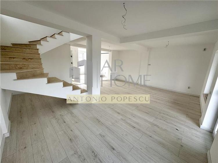 Duplex cu 4 camere cu Canalizare în Păuleștii Noi