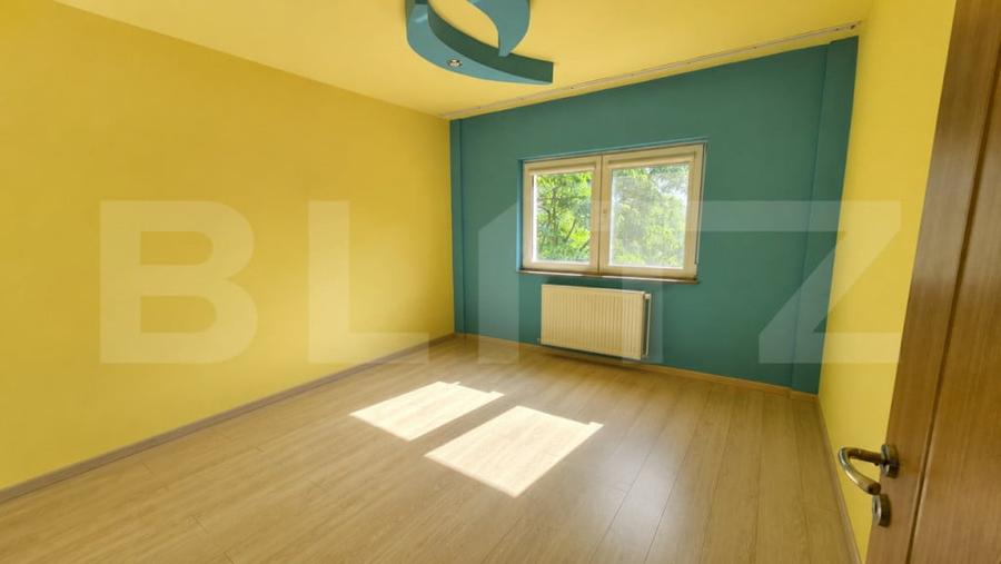 Apartament cu 3 camere decomandat în Carpați 2