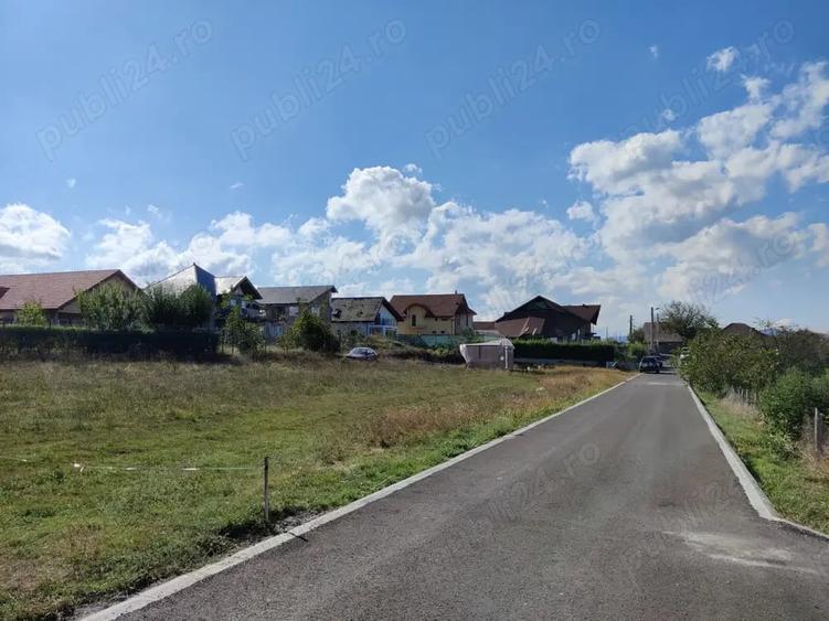 Teren de 900 mp, în Exterior Vest