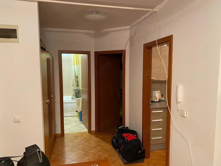 Apartament cu 2 camere decomandat în Platoul Izvor
