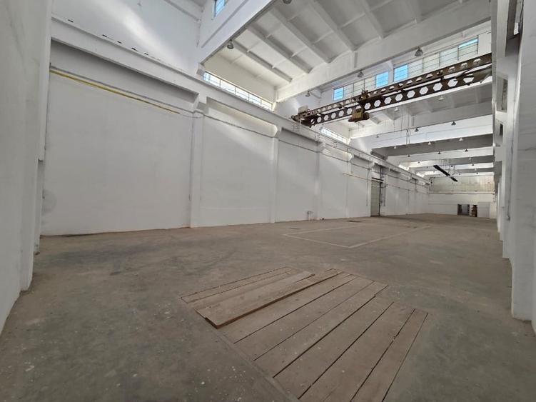 Spațiu industrial, de 467 mp, în Central