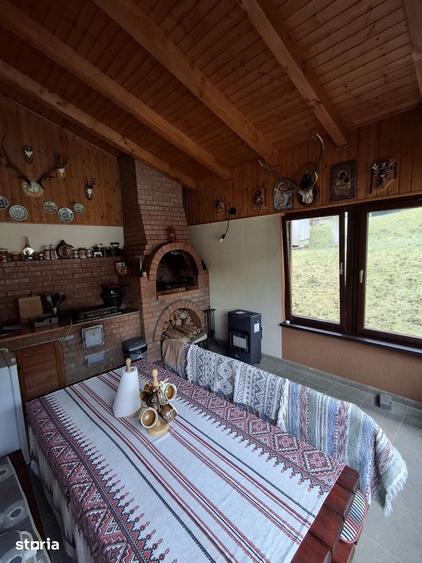 Casă cu 5 camere cu Teren 750 Mp în Dâmbul Morii