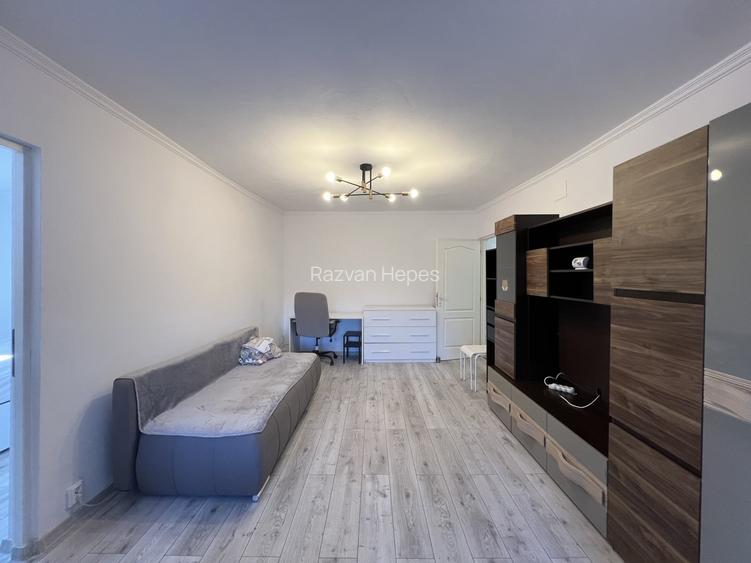 Apartament cu 2 camere, 40 mp utili, etaj 3, centrala proprie -Girocului