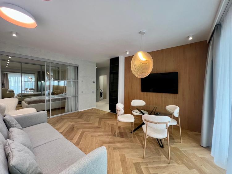 Apartament cu 2 camere semidecomandat, mobilat în Mărăști