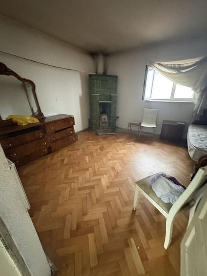 Casă cu 2 camere în Central