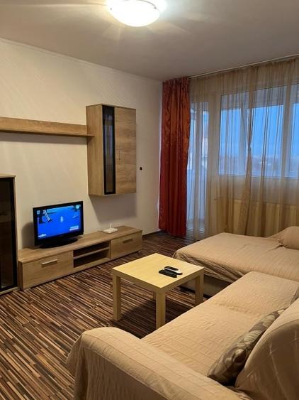 Apartament cu 2 camere decomandat, mobilat în Eroii Revoluției