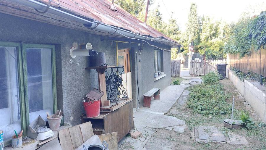 Casă cu 3 camere în Albești