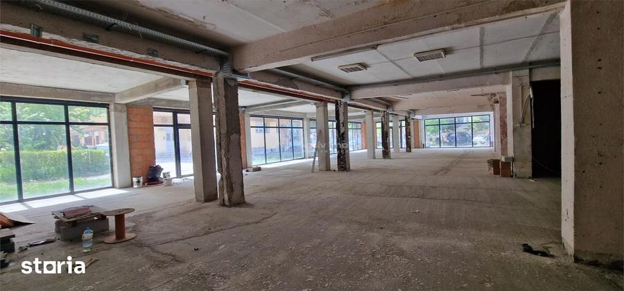 Spațiu comercial, de 500 mp, în Central