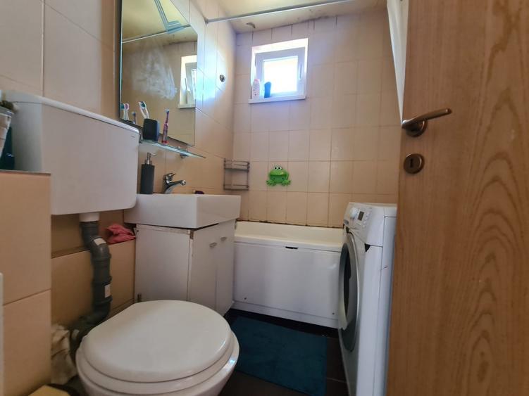 Apartament cu 3 camere semidecomandat, mobilat în Grigorescu