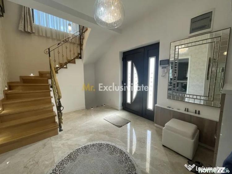 Casă cu 7 camere cu Teren 1042 Mp în Cornu