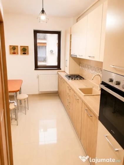 Apartament cu 2 camere decomandat în Fundeni