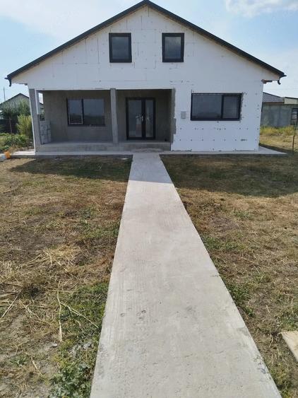 Casă cu Teren 610 Mp în Vasile Alecsandri