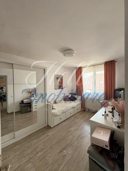 Apartament cu 3 camere decomandat, mobilat în Florești — fotografia 3