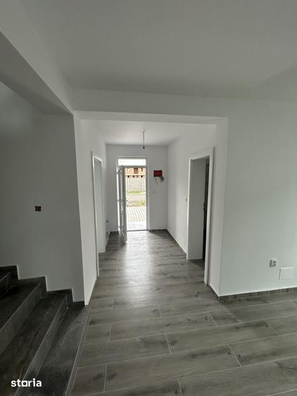 Casă cu 3 camere cu Teren 305 Mp în Ciarda Roșie