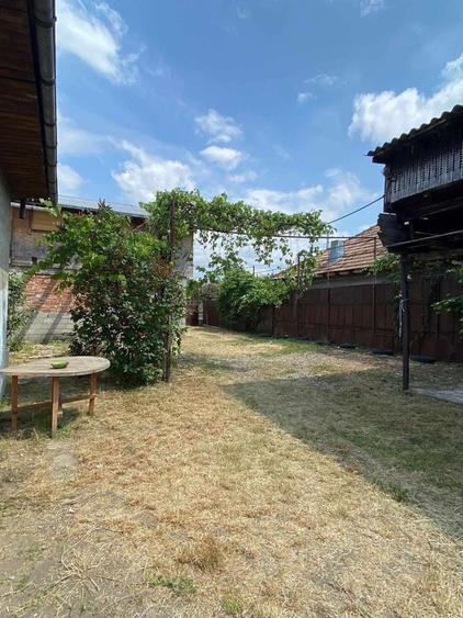 Casă cu 3 camere în Popeni