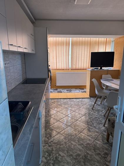 Apartament cu 2 camere decomandat în Soarelui