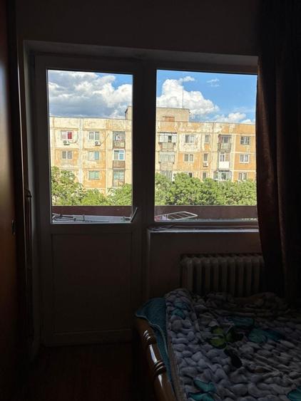 Apartament cu 3 camere decomandat în Gorjului