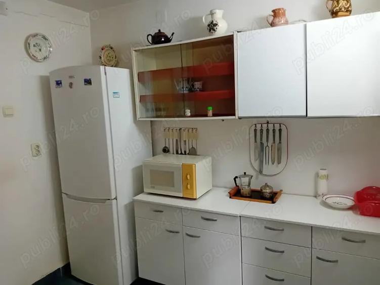 Apartament cu 2 camere semidecomandat în Grădiște
