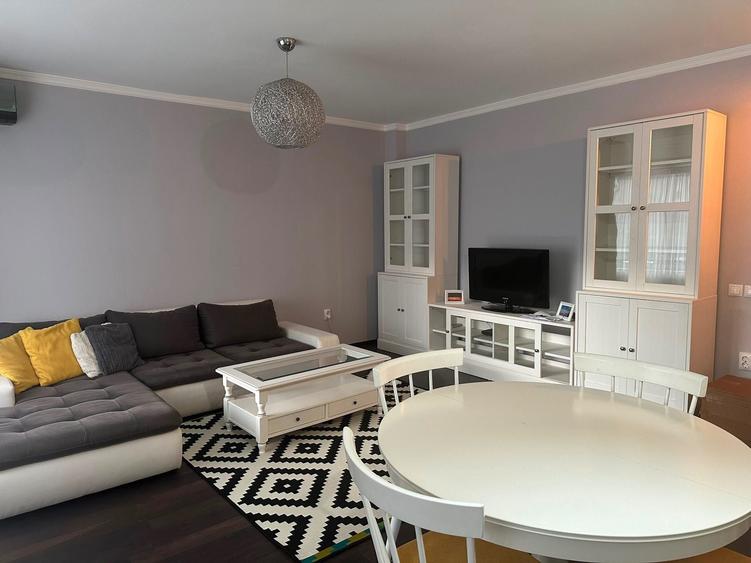 Apartament cu 2 camere decomandat în Florești
