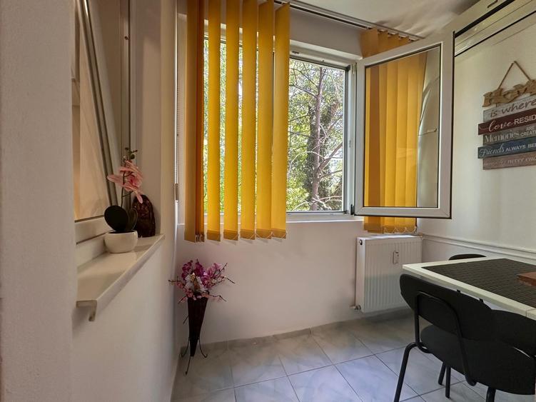 Apartament cu 2 camere decomandat în Drumul Taberei