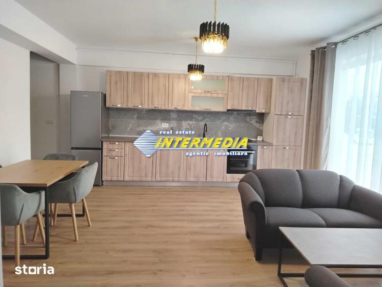Apartament cu 3 camere decomandat, mobilat în Cetate