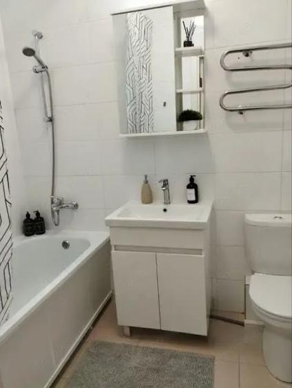Garsonieră decomandată în Drumul Găzarului