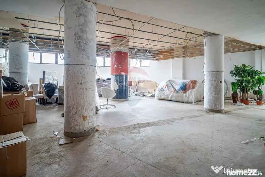 Spațiu comercial, de 210 mp, în Silva