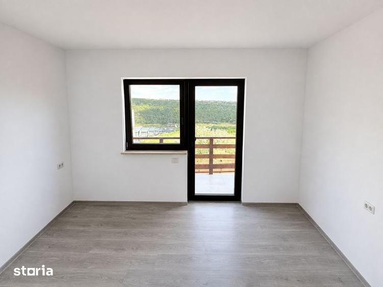 Casă cu 4 camere cu Teren 544 Mp în Valea Lupului