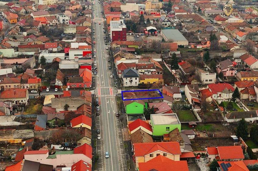 Teren Construcții intravilan de 806 mp, în Intim