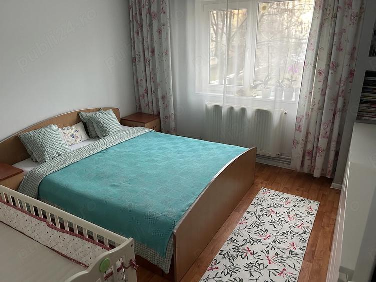 Apartament cu 3 camere decomandat în Central
