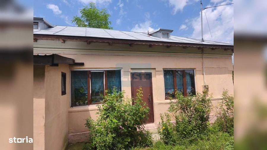 Casă cu 4 camere în Tătărăi