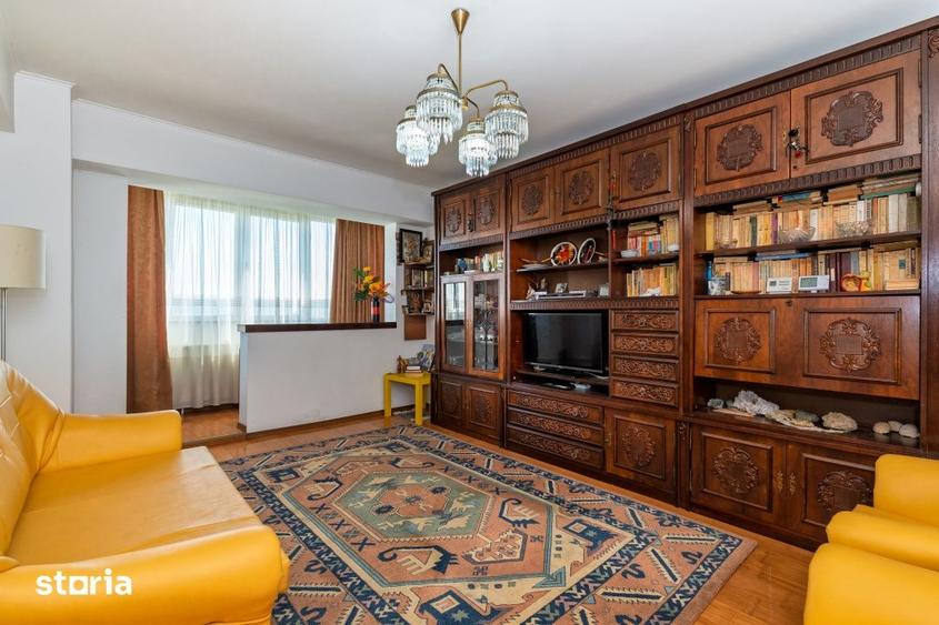 Apartament cu 3 camere decomandat, mobilat în Calea București