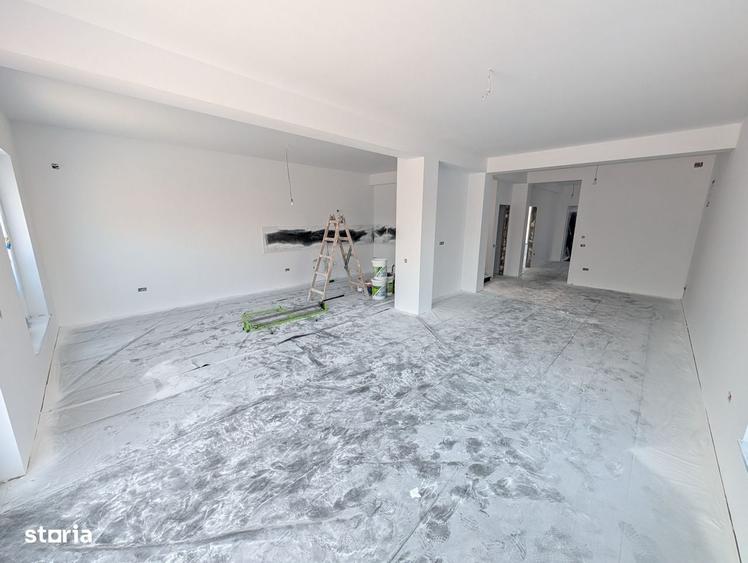 Casă cu 4 camere în Tunari