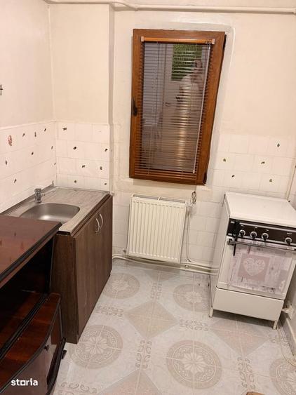 Apartament cu 2 camere în Podu Roș