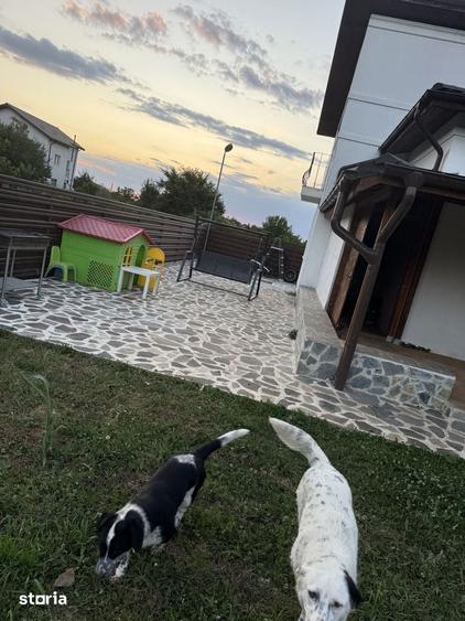 Casă cu 4 camere cu Teren 600 Mp în Central